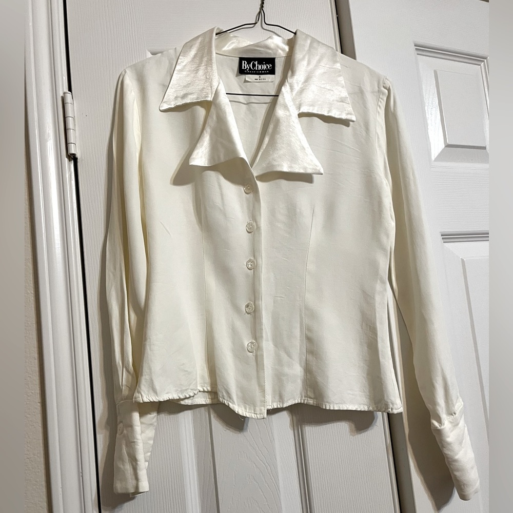 White Satin Buttoned Long Sleeve Blouse with Collar, Vintage